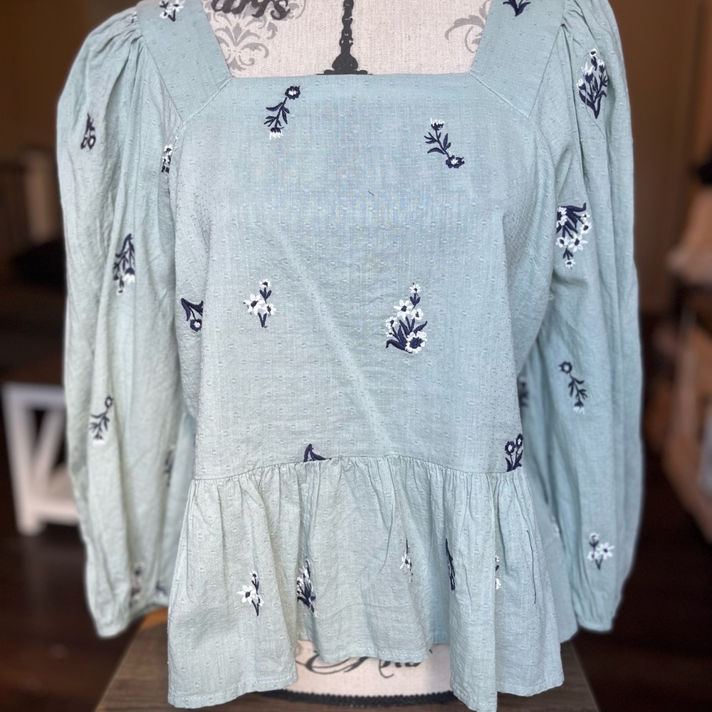 Universal Thread peplum three quarter sleeve embroidered square neck blouse